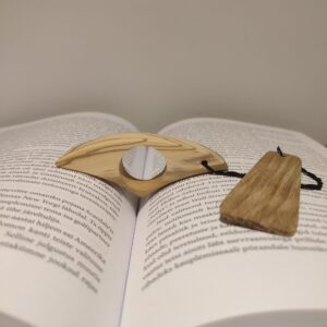 raamatulehe hoidja & järjehoidja / page holder&bookmark